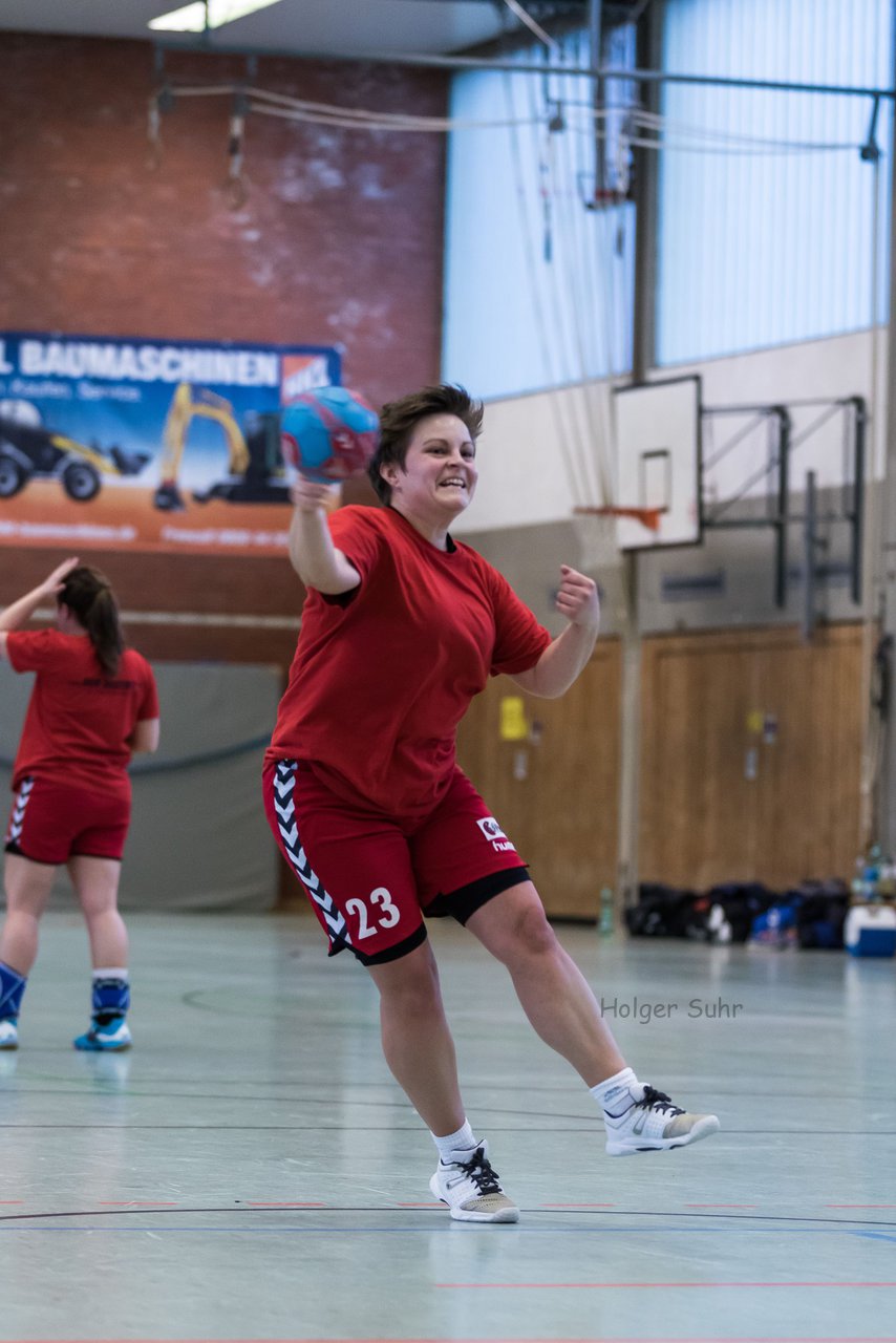 Bild 143 - Frauen Barmstedter TS - Buedelsdorfer TSV : Ergebnis: 26:12